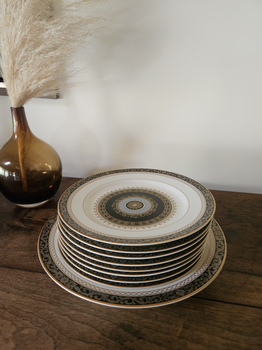 Mikasa Palatial Suite L3429 Fine China Dinner Plate White/Black/Gold Thailand